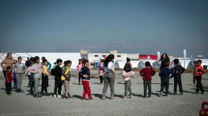 ASELSAN'ın kurduğu çadır kentte çocuklar oyunlarla eğleniyor