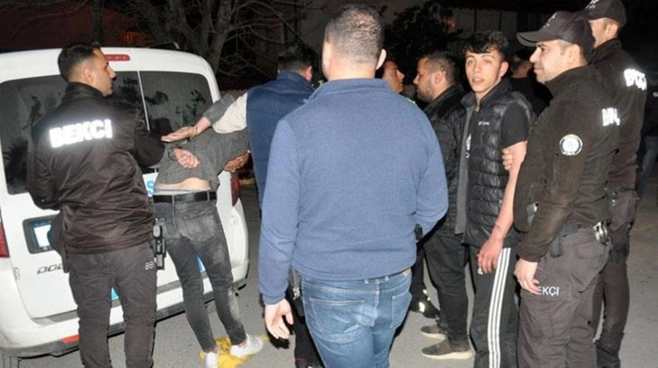 Asker eğlencesinde 'düzgün oynamama' kavgası! 50 polis müdahale etti, 8 gözaltı var