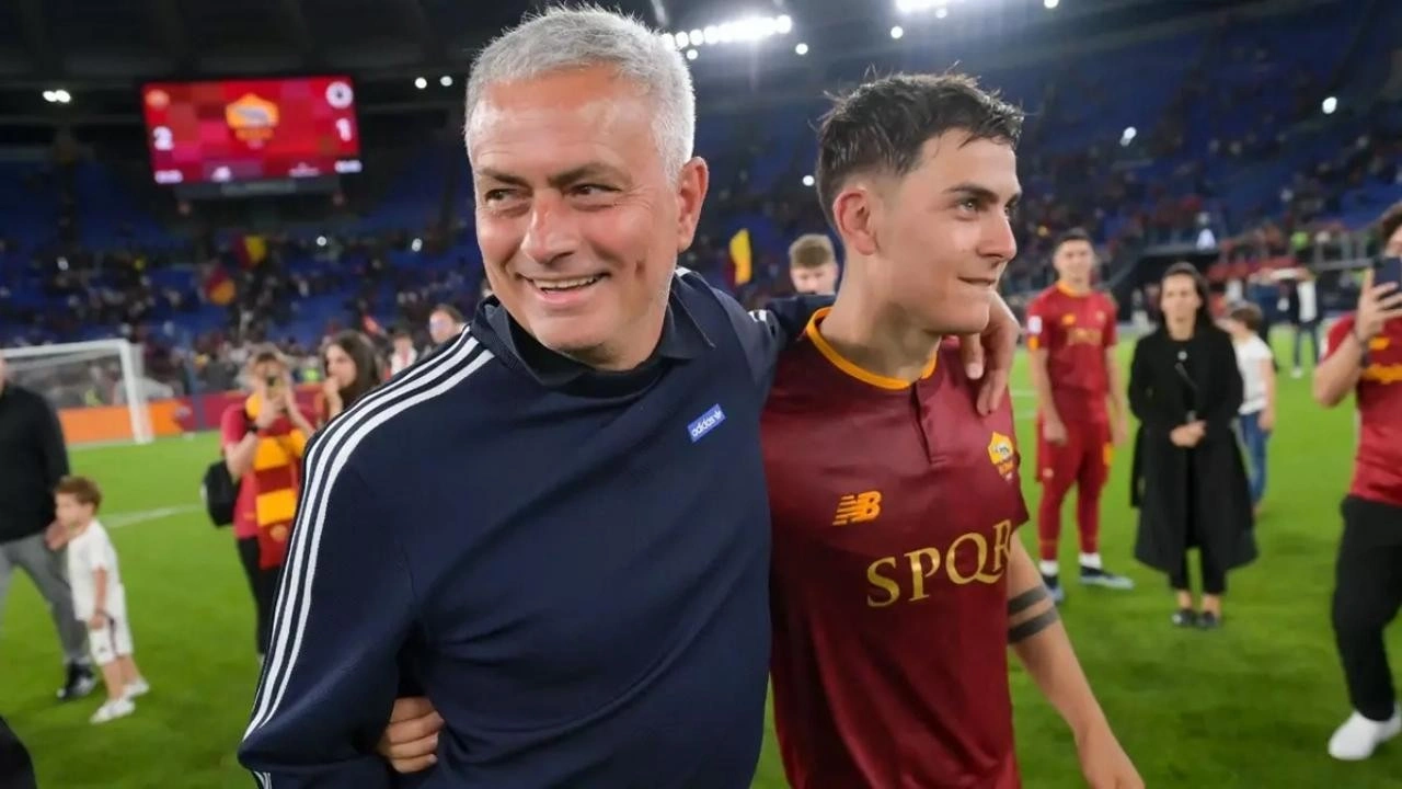 Aslan, Mourinho'nun eski yıldızını getirmek için düğmeye bastı