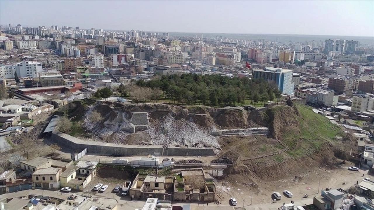 "Asrın felaketi" deprem bölgesindeki illerde AR-GE harcamalarını durdurmadı