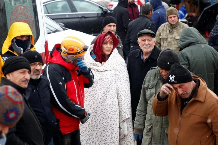 Asrın felaketinde hayatını kaybedenlerin sayısı 35 bini aştı