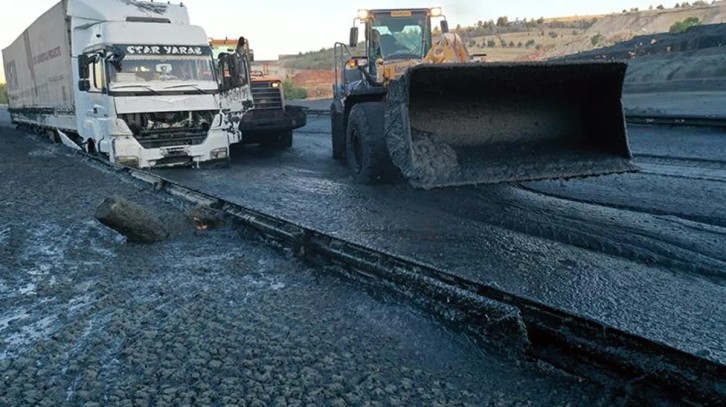 Atık suların kapattığı TAG Otoyolu gün içerisinde ulaşıma açılacak