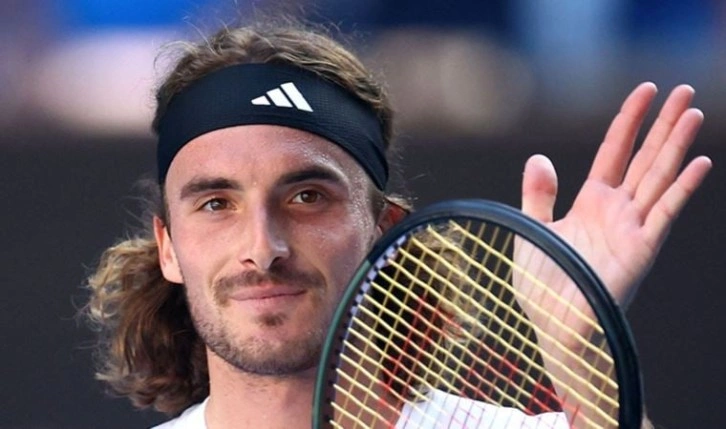 Avustralya Açık'ta tek erkeklerin ilk finalisti Tsitsipas