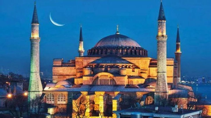 Ayasofya Cami'ni 2022'de ziyaret eden kişi sayısı