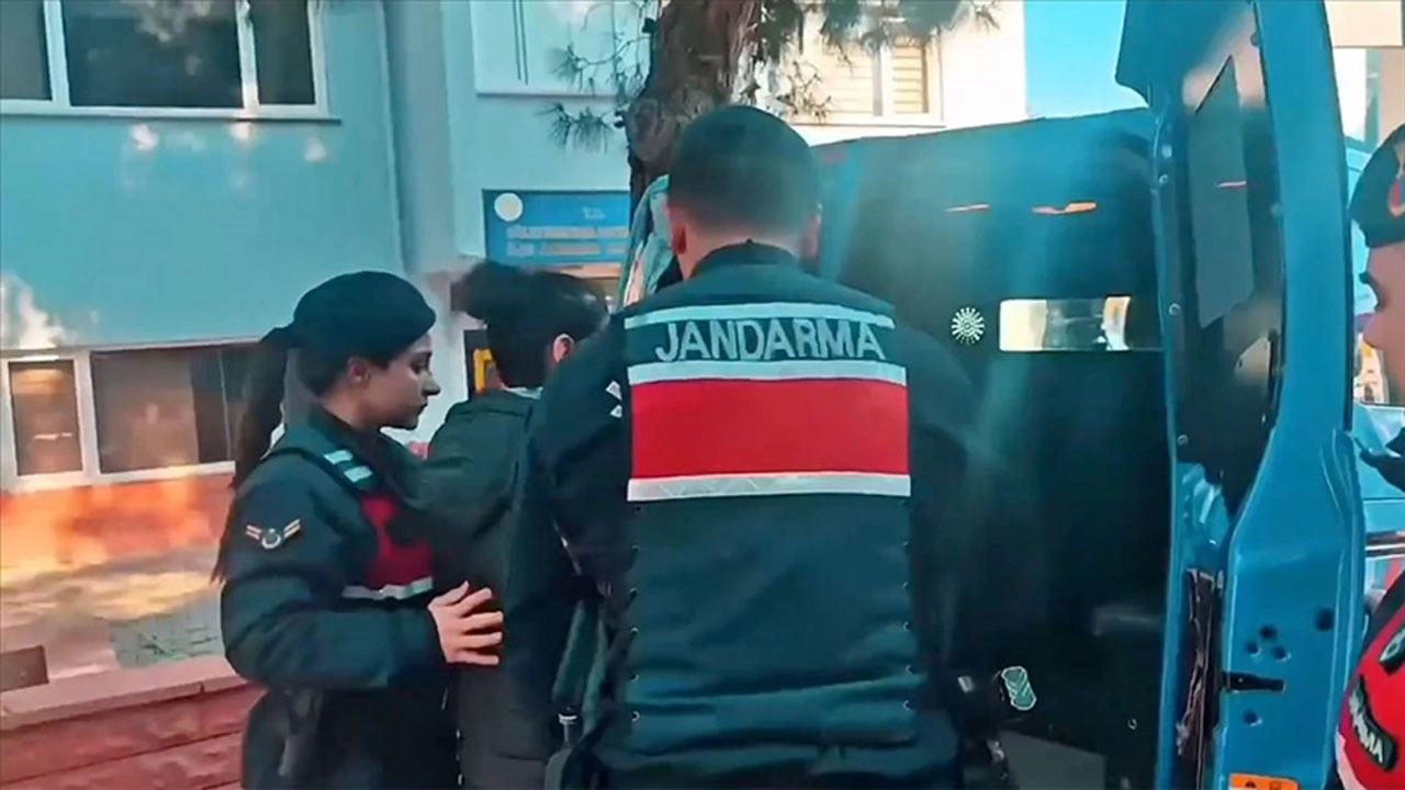 Bakan Ali Yerlikaya, 308 suç kaydı olan ve 2 yıldır aranan kişinin yakalandığını bildirdi