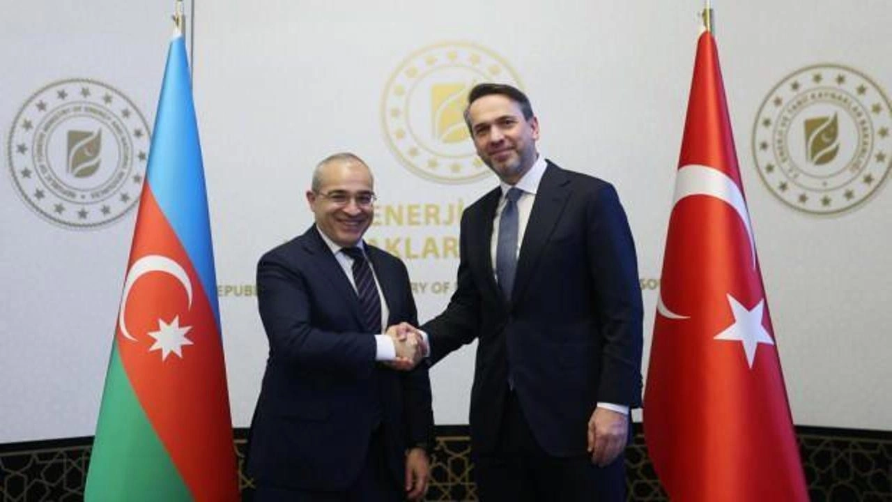 Bakan Alparslan Bayraktar, Azerbaycanlı mevkidaşı ile görüştü