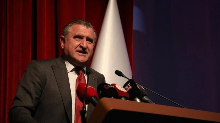 Bakan Bak'tan milli judoculara tebrik