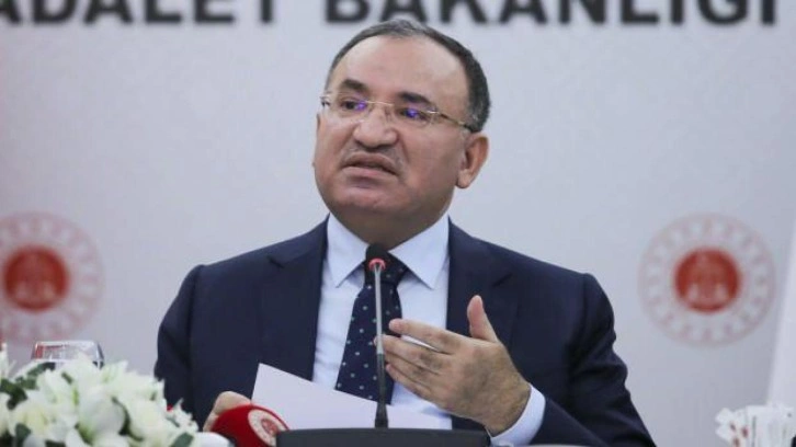 Bakan Bozdağ: Afganistan yönetimini kınıyorum