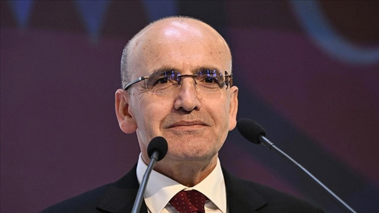 Bakan Şimşek'ten Acemoğlu'na tebrik