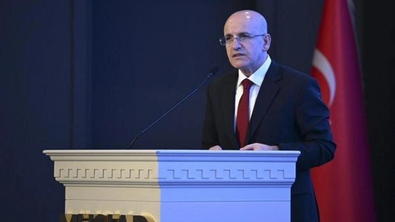 Bakan Şimşek: Türkiye 126 milyar doları kasasına koydu