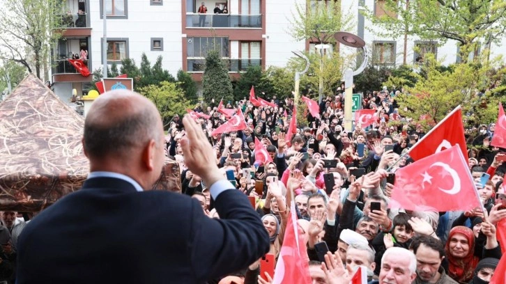 Bakan Soylu duyurdu: Bu akşam kavuşuyorlar... Evlat nöbetindeki bir aileye daha müjde