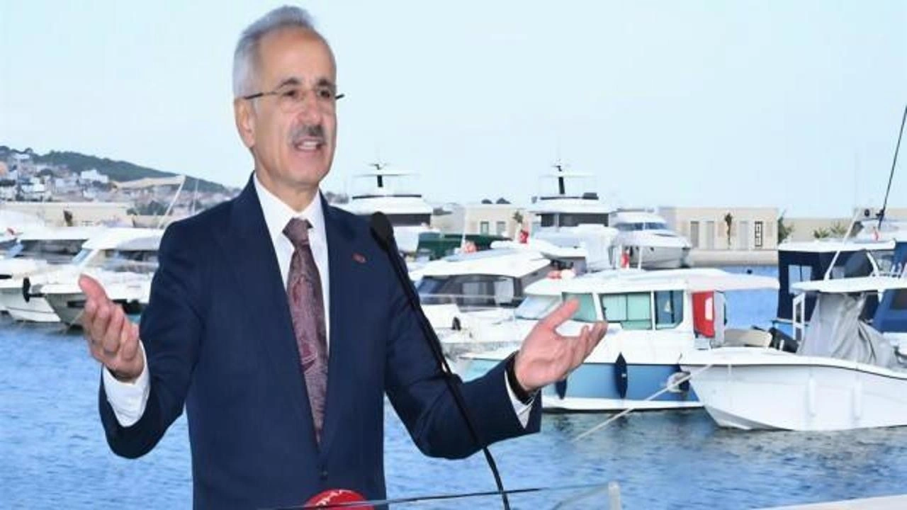 Bakan Uraloğlu: Van Gölü'nde taşınan yük yüzde 68 arttı