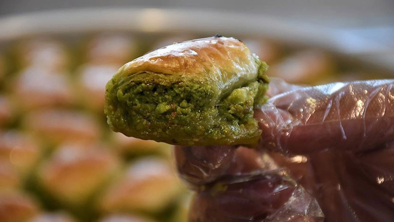 Baklavanın içinden bakın ne çıktı! Bakanlık o firmayı ifşa etti