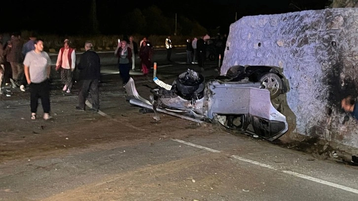 Bartın'da 2 otomobil çarpıştı 3 kişi öldü, 2 kişi yaralandı
