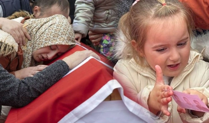 Bartın madencileri gözyaşlarıyla uğurlanıyor: Cenazede yürek yakan görüntü...