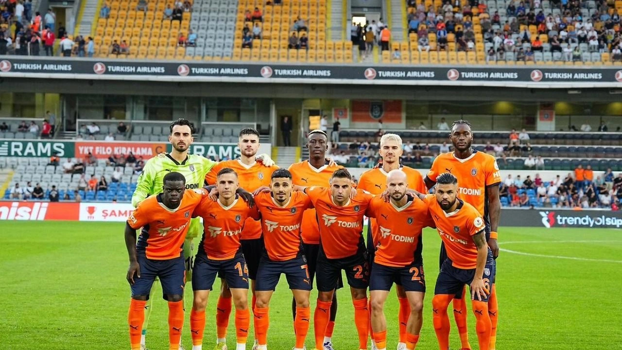 Başakşehir - Rapid Wien | CANLI