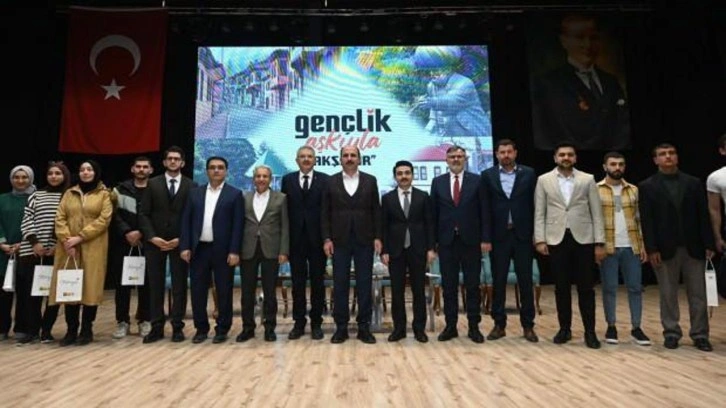 Başkan Altay, Akşehirli gençlerle buluştu