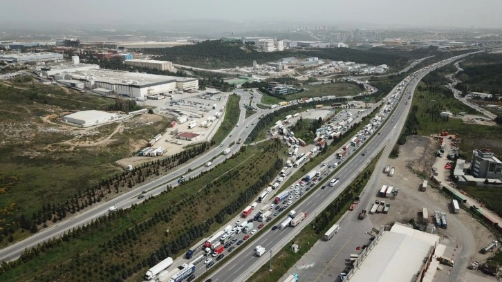 Bayramda yola çıkanlar dikkat! Kocaeli Valiliği bazı noktalara uzun araç girişini yasakladı