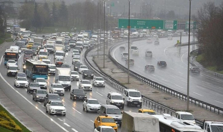 Bayramın ikinci gününde yol durumu: Trafikte ve karayollarında son durum