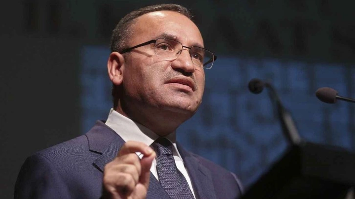 Bekir Bozdağ: Kimse hakim ve savcıları hedef gösteremez