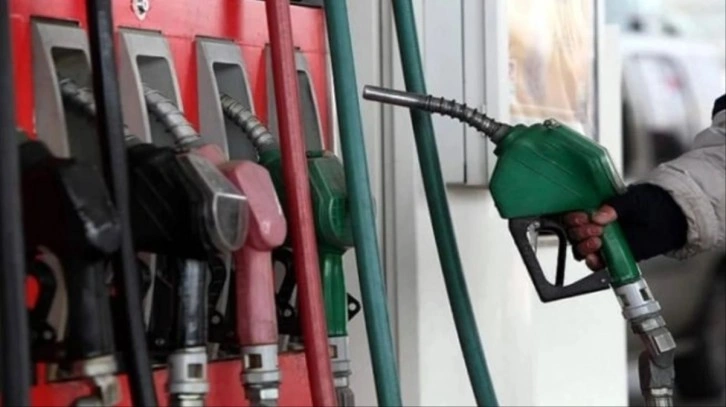 Benzine büyük indirim! Fiyat 34 lira seviyesine geriledi