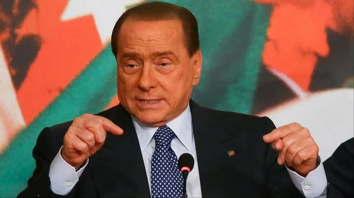 Berlusconi'nin cenazesine, Türkiye'den Hakan Fidan ve Ömer Çelik katılacak