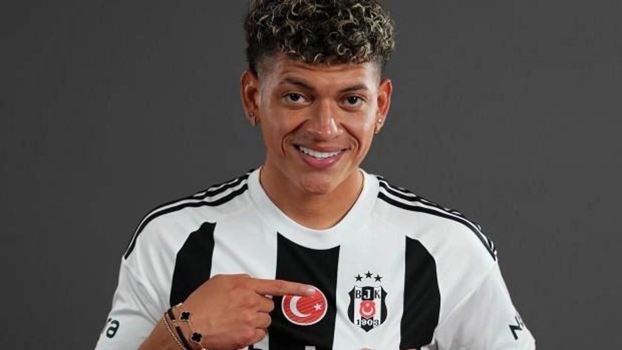 Beşiktaş'ın genç yıldız adayı Elan Ricardo saha içindeki özelliklerini anlattı