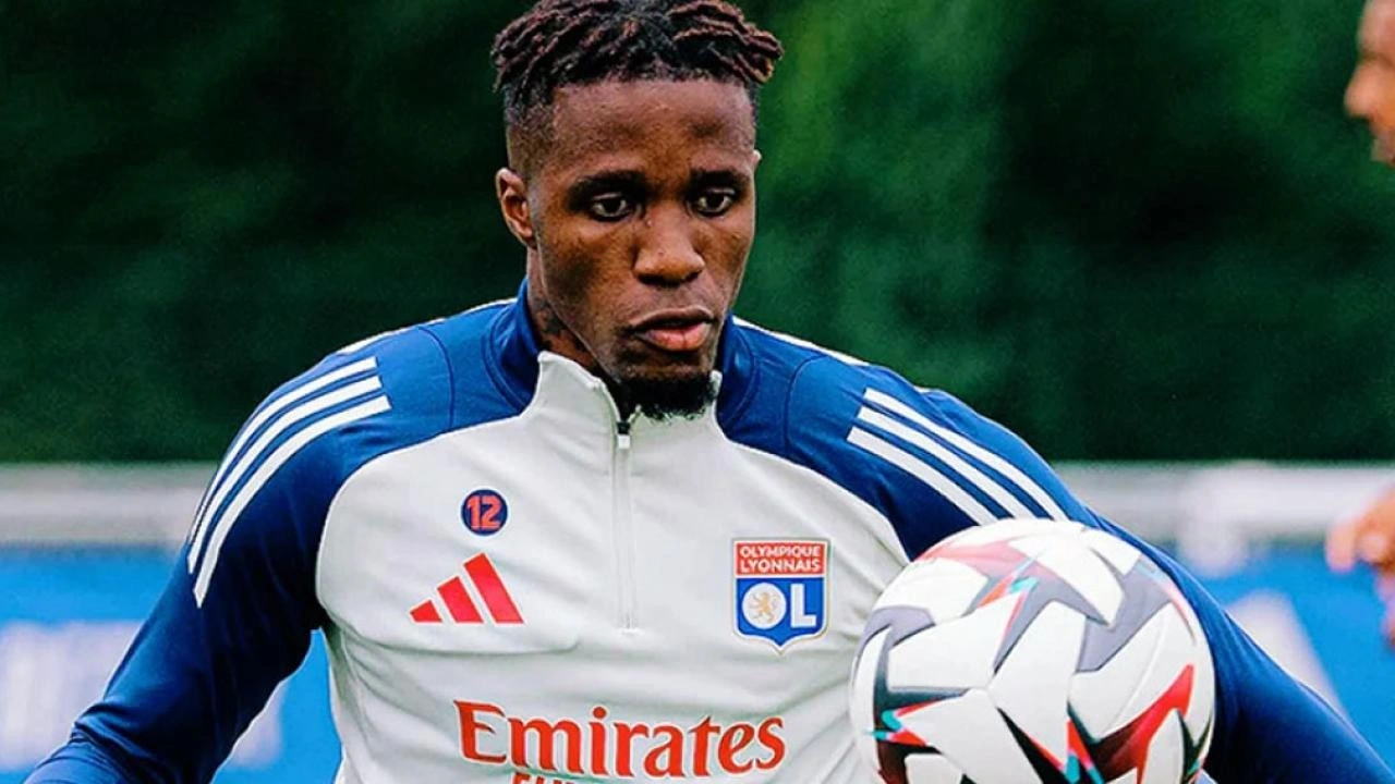 Beşiktaş maçı öncesi Lyon'da Zaha sürprizi