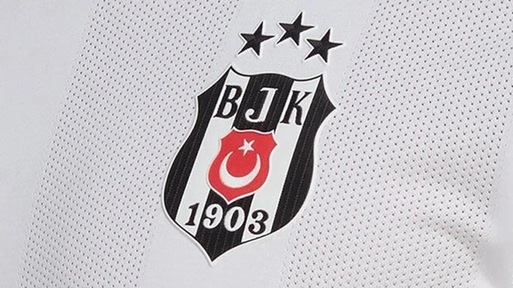 Beşiktaş'ta genç futbolcu ile yollar ayrıldı