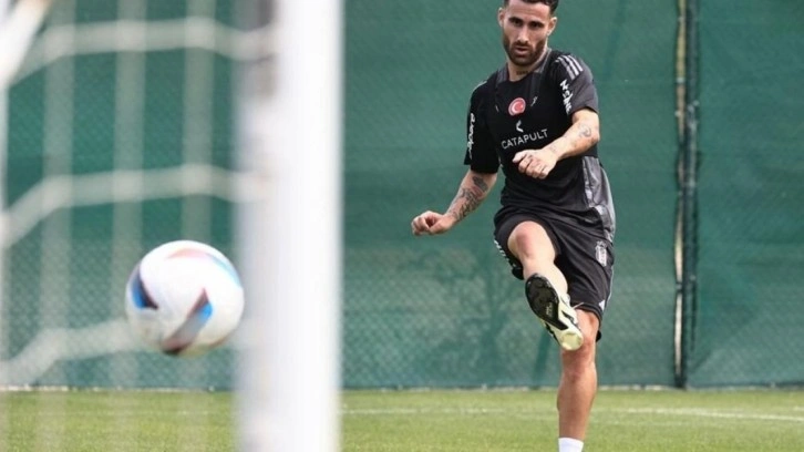 Beşiktaş'ta yeni transfer Rafa Silva takıma katıldı