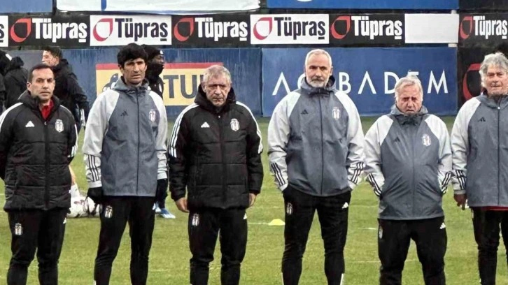  Beşiktaş Teknik Direktörü Fernando Santos'dan ilk maç öncesi inceleme