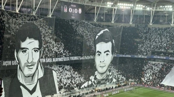 Beşiktaş tribünlerinden derbi koreografisi