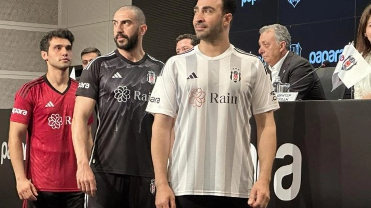 Beşiktaş'ın yeni sezon formaları tanıtıldı