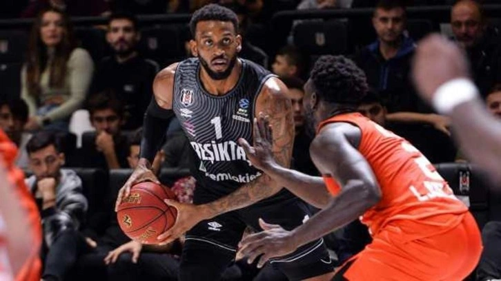 Beşiktaş'ta Leyton Hammonds ile yollar ayrıldı