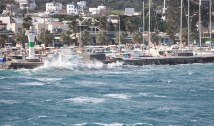 Bodrum-Datça arası feribot seferlerine fırtına engeli