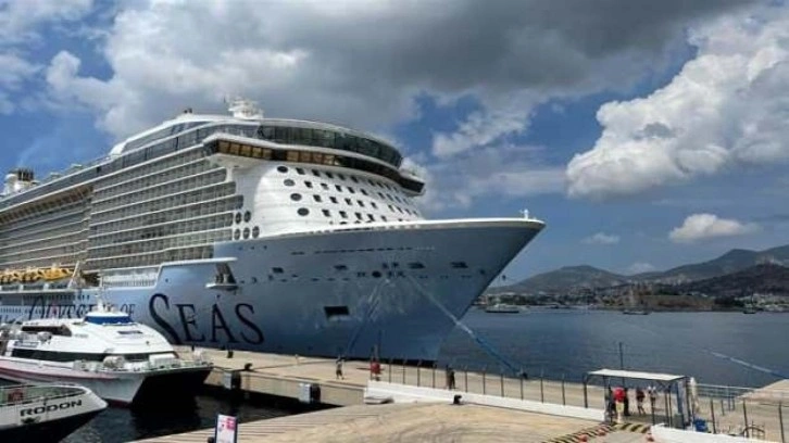 Bodrum'a 'Odyssey of the Seas' ile 3 bin 693 yolcu geldi