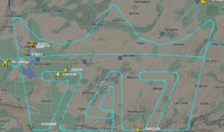 Boeing 747: Son uçak 'krallara layık' şekilde teslim edildi