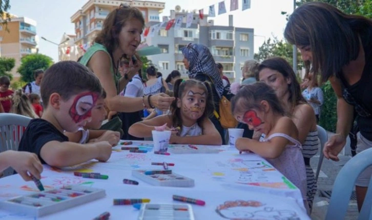 Bostanlı'da 'Sokak Senin' coşkusu!