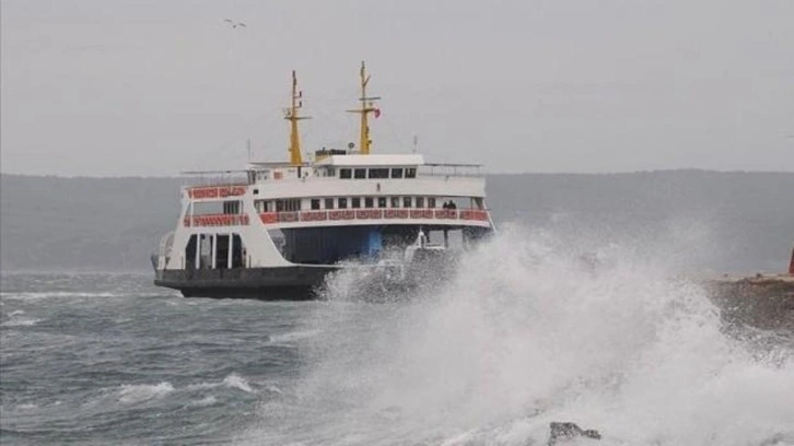 Bozcaada ve Gökçeada'ya yarınki feribot seferlerine fırtına engeli