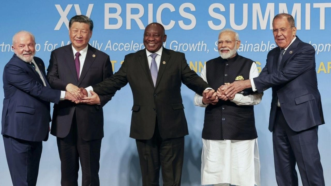 BRICS'ten dolar hamlesi!