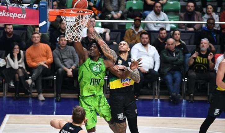 Bursa derbisinde kazanan Frutti Extra Bursaspor! TOFAŞ - Frutti Extra Bursaspor: 82-83