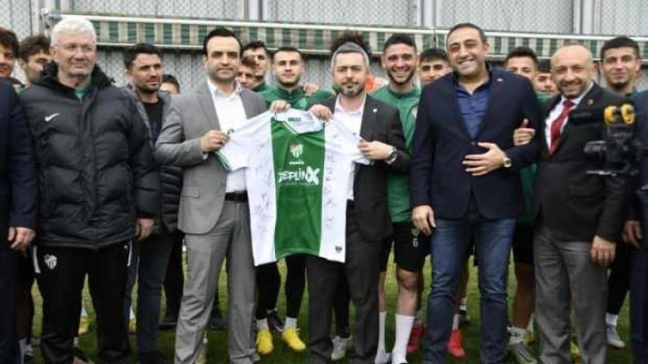 Bursaspor’dan Devlet Bahçeli’ye forma