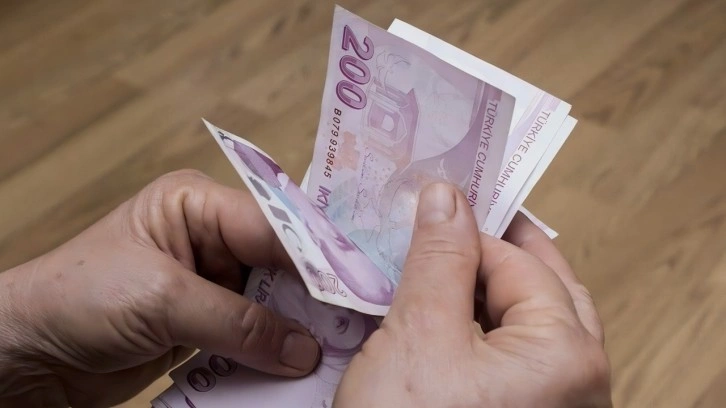 Bütçe, eylülde 129 milyar lira açık verdi