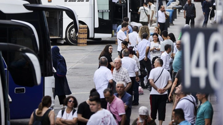 Büyük İstanbul Otogarı'nda arife günü yoğunluk azaldı