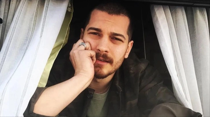 Çağatay Ulusoy, yeni filmi Biz Bir Aileyiz filminin çekimleri ertelendi