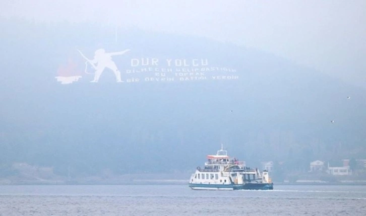 Çanakkale Boğazı çift yönlü olarak transit gemi geçişlerine kapatıldı