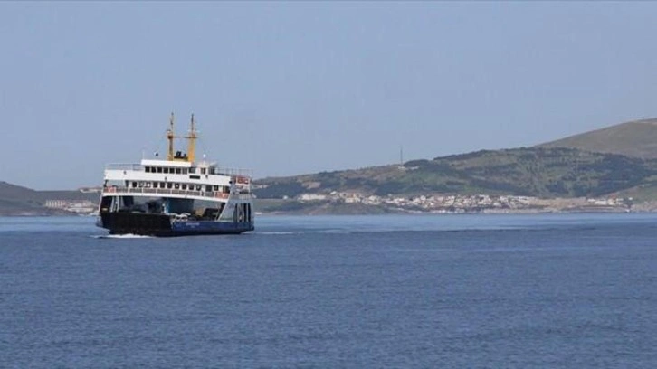 Çanakkale'de bazı feribot seferleri iptal edildi