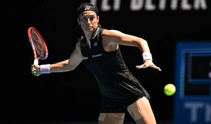 Caroline Garcia Avustralya Açık'a veda ederken Andrey Rublev çeyrek finale çıktı