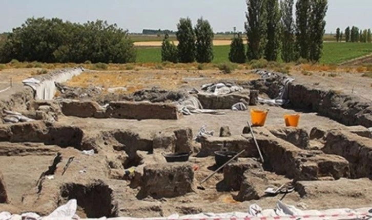 Çatalhöyük'te 8 bin 200 yıllık inanç yapısı bulundu