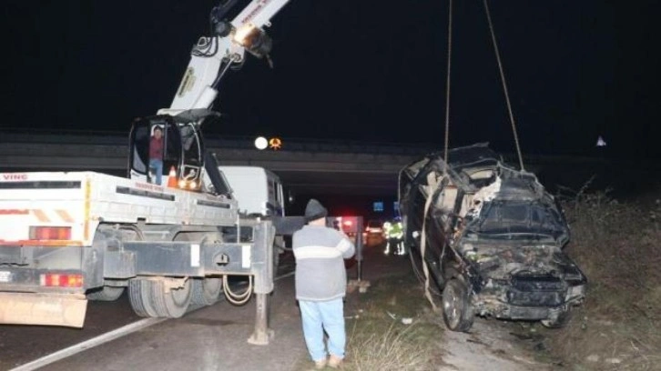 Cenazeye giderken kaza yaptılar: Aynı aileden 2 ölü, 2 yaralı